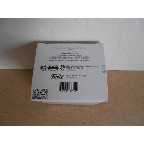 2023 Hallmark Keepsake Batman And Robin Funko Pop Ornament - Picture 6 of 6